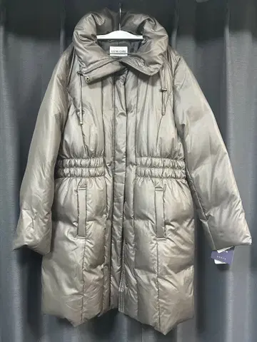 다운 자켓 LEMIORE 미사용 택 포함 카키 여성용 여성복