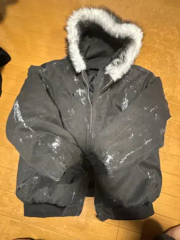 라인 퍼 자켓 블랙 M