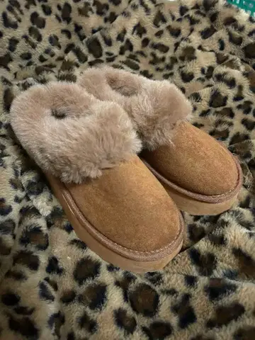 여성용 브라운 어그 부츠 23cm