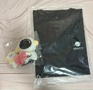 Gravity 굿즈