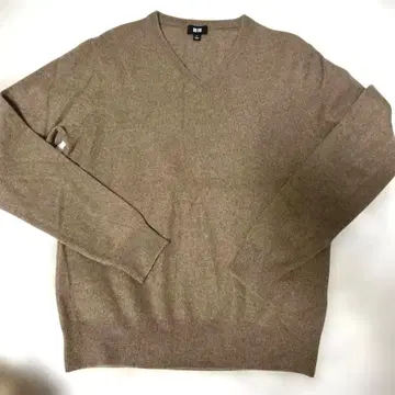 UNIQLO 유니클로 캐시미어 100% V넥 스웨터 L 베이지 계열