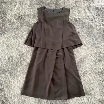 [ BEAMS HEART ] 슬리브리스 도킹 롱 원피스 종아리 기장(S)