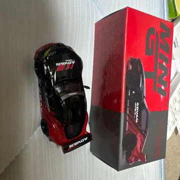 MINI GT AD VAN TOYOTA GRSUPRA