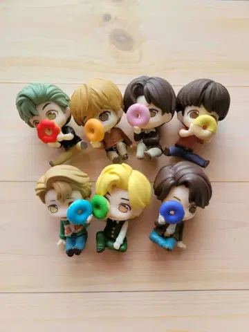 TinyTAN 가챠 숨바꼭질 컴프 7체 세트