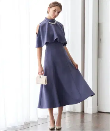 AndCouture 케이프 레이어드 드레스