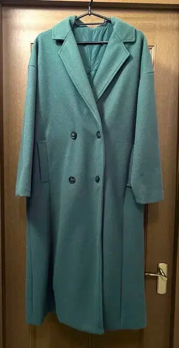 Thevon 롱 코트 가격 인하 가능