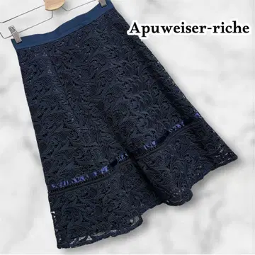 새상품급 Apuweiser-riche 아푸와이저 리셰 자수 플레어 스커트
