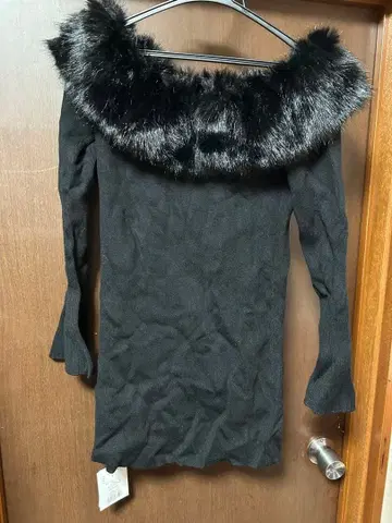 택 포함 셰리미 오프숄 퍼 원피스