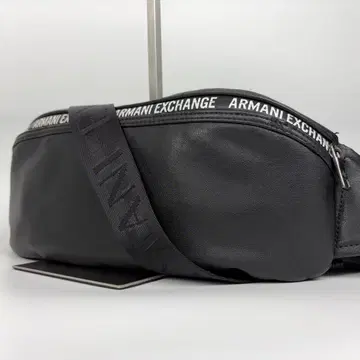 아르마니 익스체인지 힙색 바디백 가죽 로고 블랙