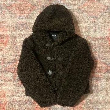 후드 부착 다크 브라운 보아 자켓