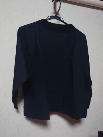 다나파눌 블랙 벌룬 소매 오버 사이즈 셔츠