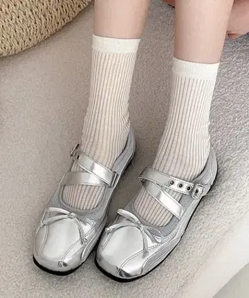 메리 제인 실버 플랫슈즈 발레 스타일 샌들