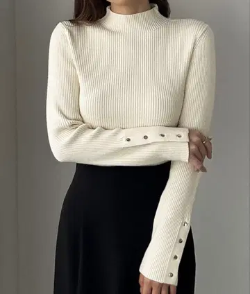 louere 골드 버튼 리브 니트