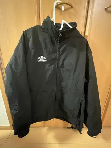 UMBRO 블랙 나일론 자켓