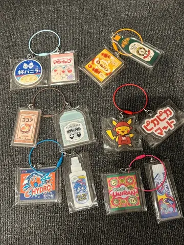 피카피카마트 아크릴 키링 6개 묶음 판매