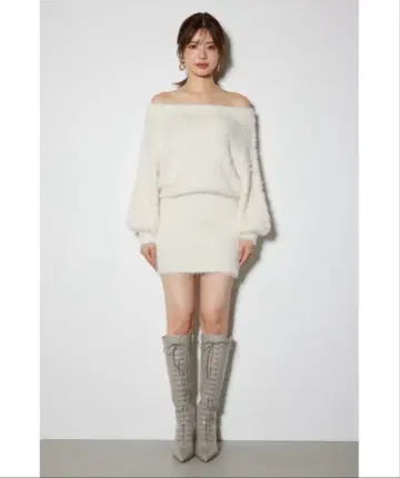 오프숄더 미니 원피스 화이트