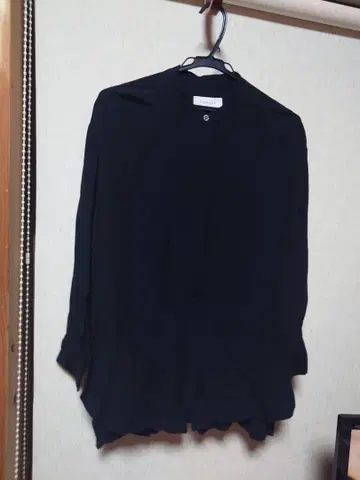 심플리시떼 블랙 긴팔 셔츠