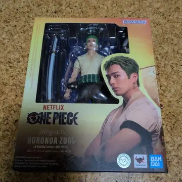 S.H.Figuarts 로로노아 조로 실사판