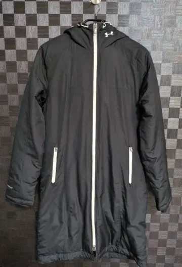 언더아머 UNDER ARMOUR 벤치 코트 블랙