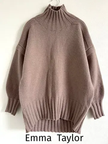 엠마 테일러 쫄깃 터틀 니트