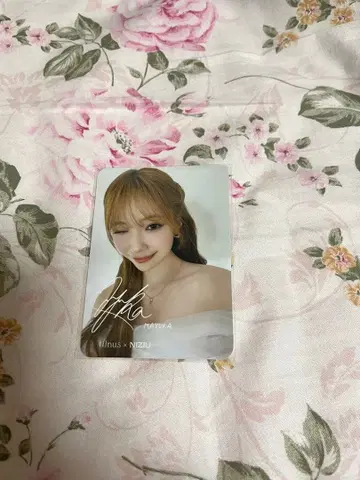 NiziU 마유카 특전 스티커