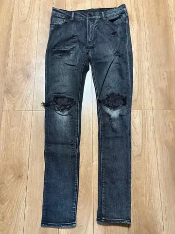 mnml 33 데미지 가공 스트레치 데님 팬츠