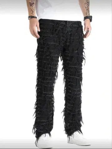 프린지 가공 블랙 데님 팬츠