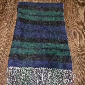 울과 캐시미어의 체크 무늬 머플러