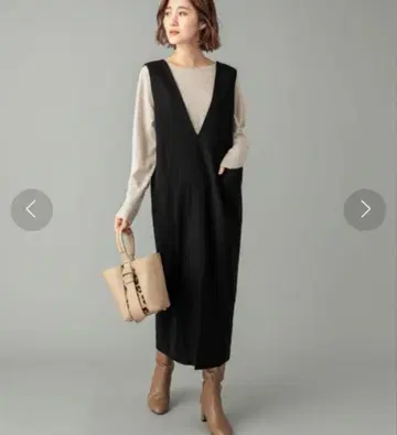 RIVE DROITE 리브 드와 프론트 슬릿 오버롤 스커트 블랙