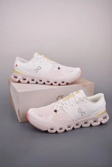 On CLOUD X 2024 간지 스니커즈