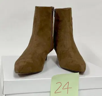 [ 미사용 ] 24cm ROKOTA (로코타) 키툰힐 부츠 관7510