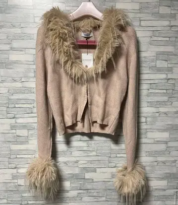 새상품 택 포함 Forever21 엘리퍼 퍼 니트 상의 F