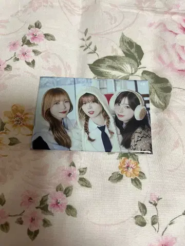 NiziU 마유카 x 리쿠 x 미이히 캔뱃지