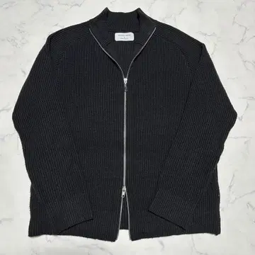 새상품급 유나이티드 도쿄 드라이버즈 니트 블랙 검정 사이즈 3