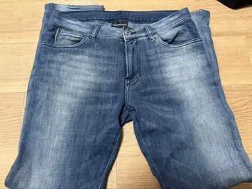 엠포리오 아르마니 스키니 데님