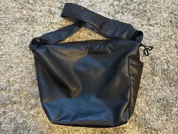 SINSS 블랙 숄더백