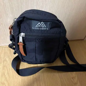 GREGORY 숄더백 블랙