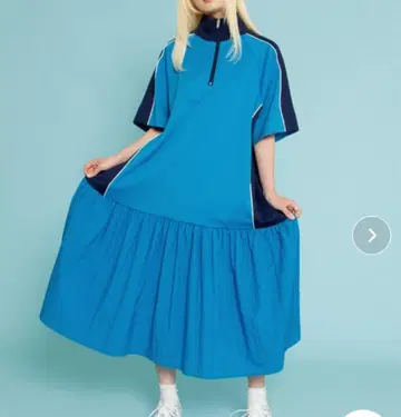 푸뉴즈 배색 절개 저리 원피스