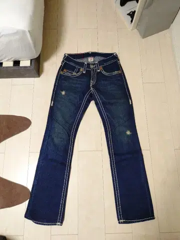 TRUE RELIGION Bobby Super T 28 x 33