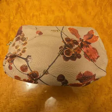 레어 FURLA 니콜라.버그만 콜라보 꽃무늬 가죽 파우치 베이지 계열