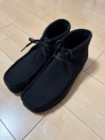 Clarks 왈라비 블랙