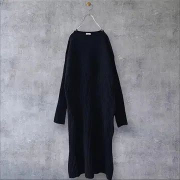 새상품급 어반 리서치 도어스 리브 절개 니트 원피스