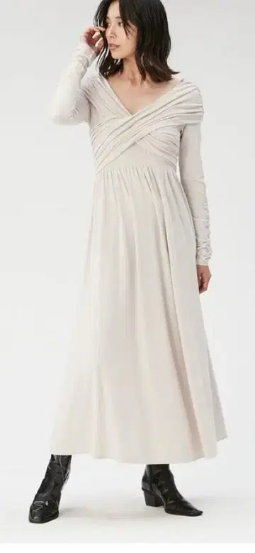 FRAY I.D 크로스 개더 컷 원피스 베이지