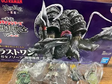 제일복권 가타노조아 라스트 원상 괴수 머리 장식 4개 포함