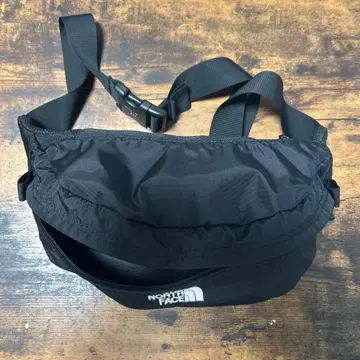 THE NORTH FACE 바디백 블랙