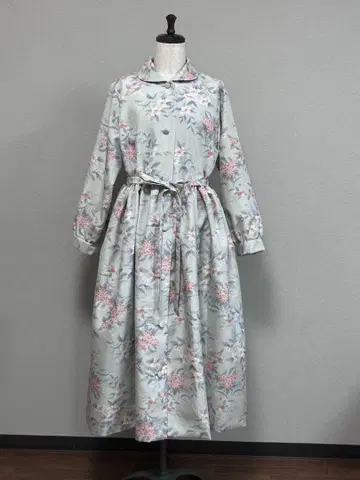 기모노 리메이크 가련한 꽃 무늬의 오시마 명주 허리 배색 코트 원피스