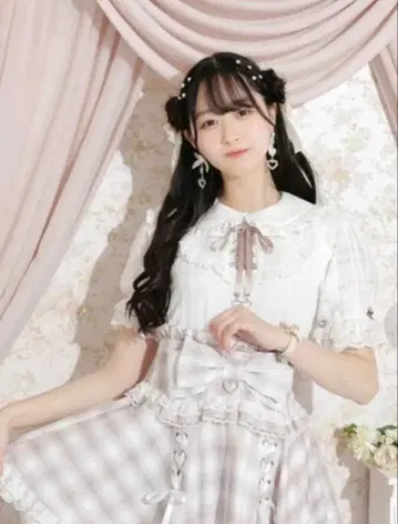 NOEMIE 아가씨 시어 체크 하트 참 레이스업 페일 핑크