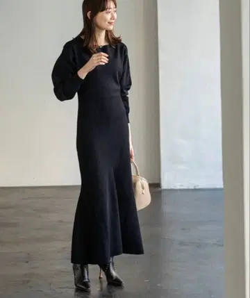 새상품급 NOBLE 바이컬러 니트 원피스