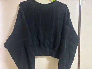 SLY 블랙 맨투맨