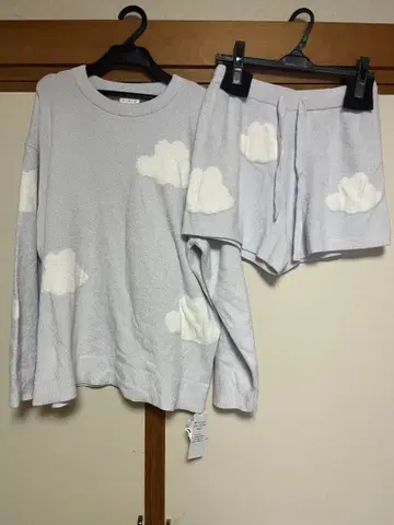 gelatopique '리사이클 모코' 구름 자카드 풀오버/숏 팬츠